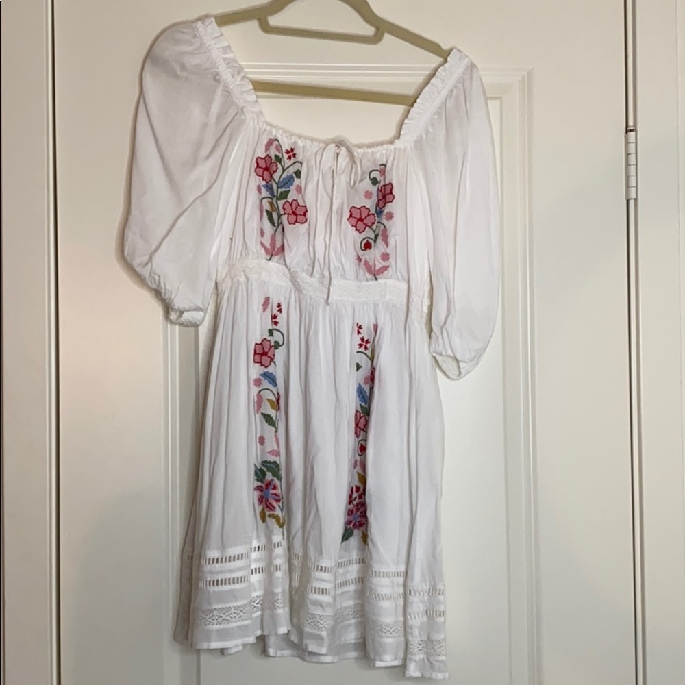 Lovers + Friends White Off-Shoulder Embroidered Mini Dress